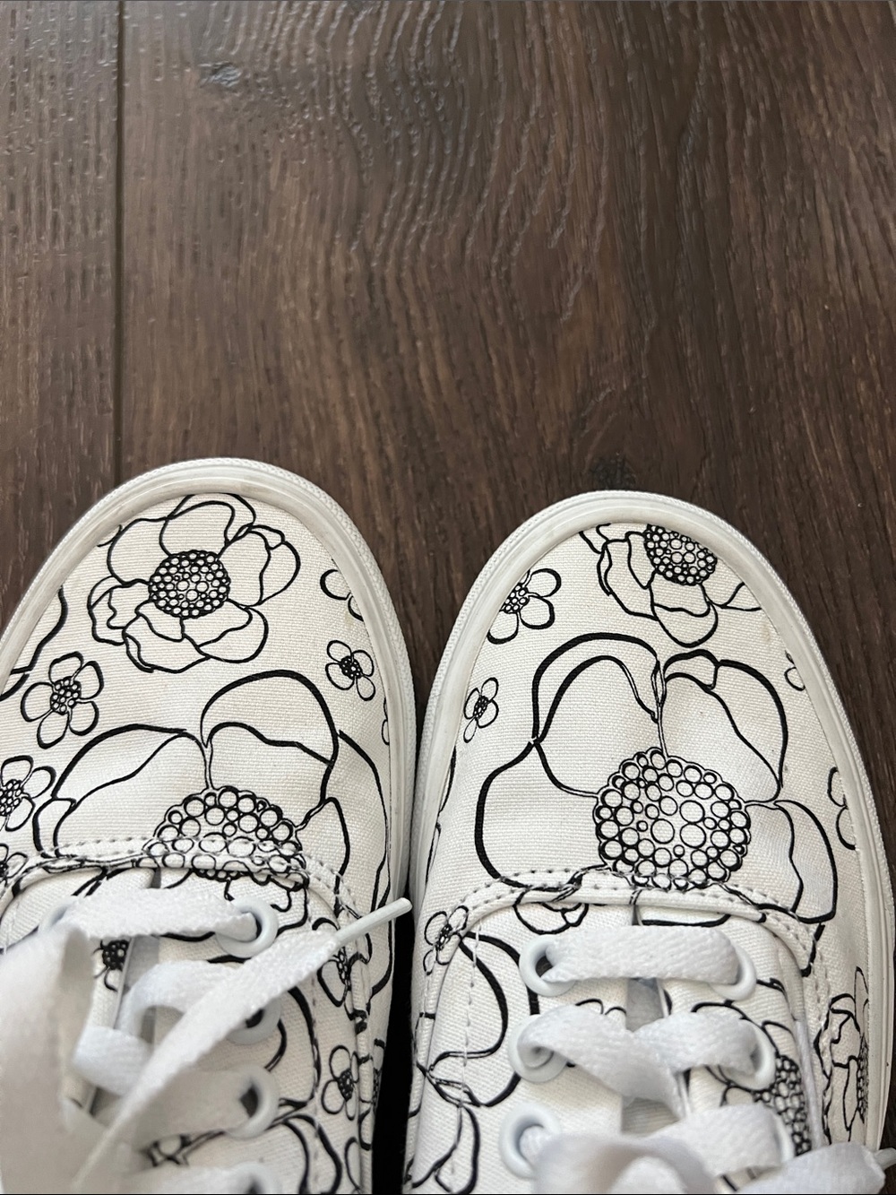 Vans Era U White Floral Canvas Lace-Up Sneakers - Picture 7 of 8